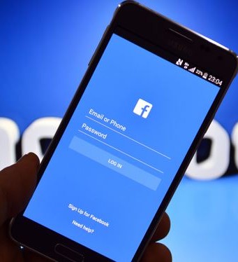 วิธีการอันแสนง่าย ในการแฮ็กบัญชีผู้ใช้ Facebook!