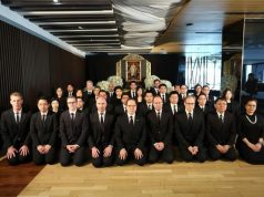 คณะผู้บริหารและพนักงานดีแทค ร่วมพิธีแสดงความอาลัย ถวายแด่ในหลวง