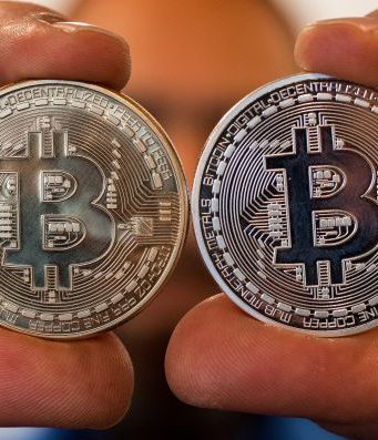 บิทคอยน์พุ่งทะลุ $100,000 ครั้งแรกในประวัติศาสตร์ หลังแผนเปลี่ยนผู้นำ SEC ของทรัมป์