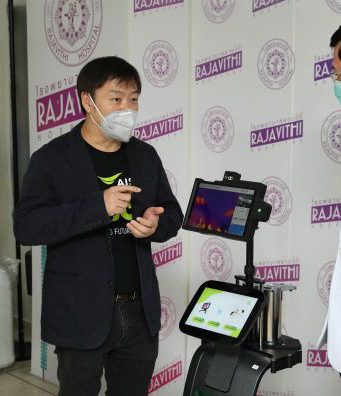 ทีม AIS ROBOTIC LAB ลุยสร้าง หุ่นยนต์ 5G ช่วยหมอดูแลผู้ป่วยโควิด-19